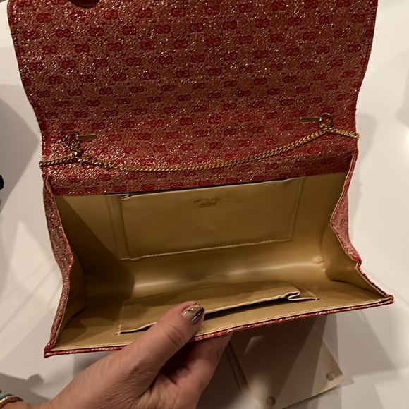 Vintage Gucci clutch red with gold chain - Picture 4 of 6